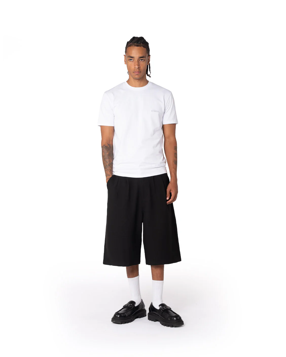 Tailored Pleat Shorts Black - Image 3